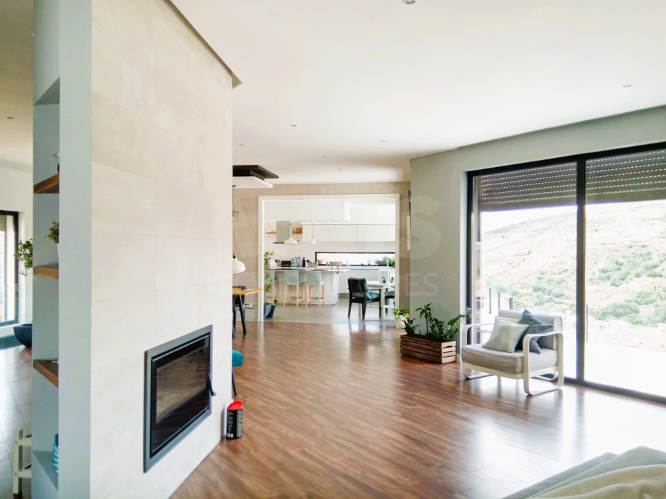 Quinta T3 para Venda em Bucelas Foto 5