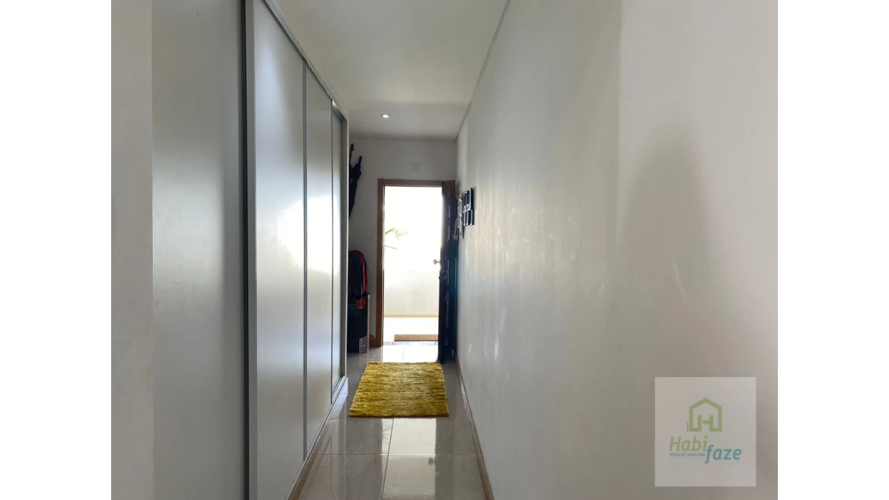 Apartamento T2 para Venda em Albufeira e Olhos de Água Foto 5