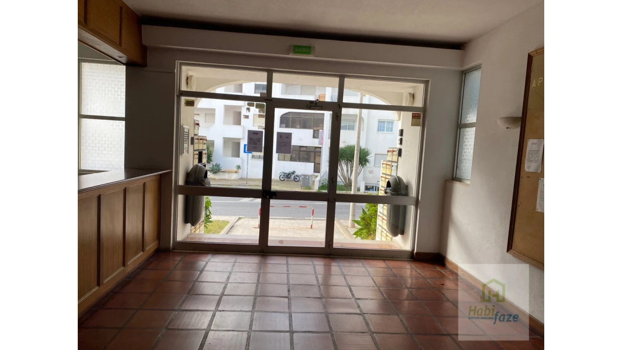 Apartamento T2 para Venda em Albufeira e Olhos de Água Foto 27