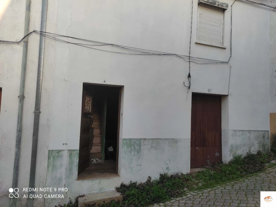 Moradia T5 para Venda em Salgueiro do Campo Foto 8