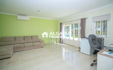 Moradia T4 para Venda em Almancil