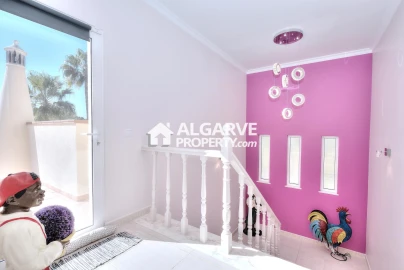 Moradia T4 para Venda em Almancil