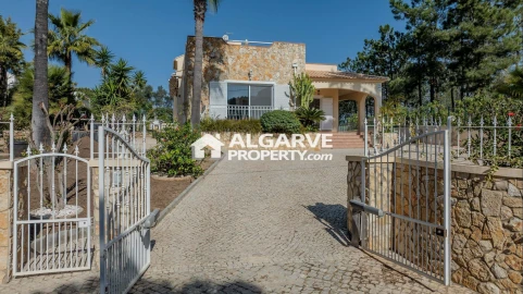Moradia T4 para Venda em Almancil