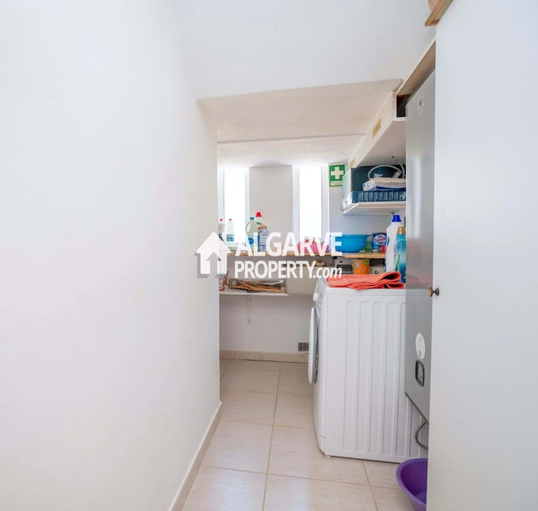 Moradia T4 para Venda em Almancil Foto 25