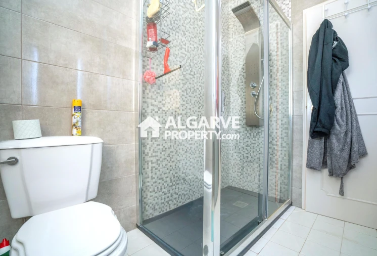 Moradia T4 para Venda em Almancil Foto 37