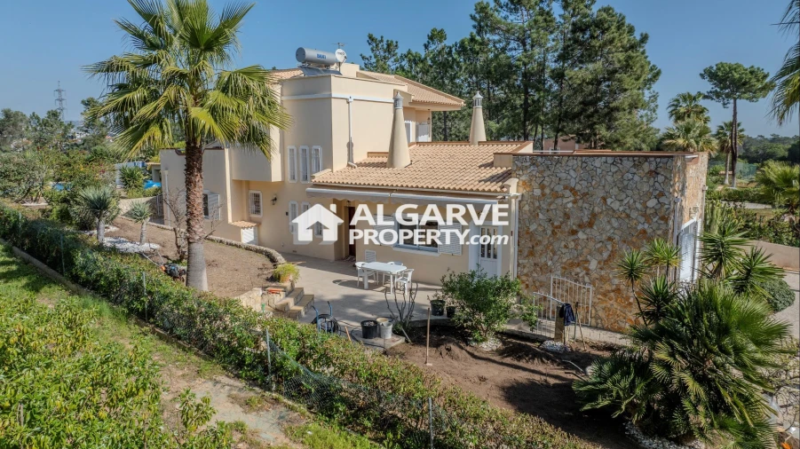 Moradia T4 para Venda em Almancil Foto 55