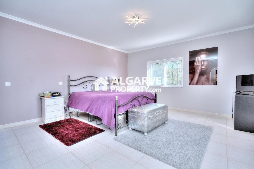 Moradia T4 para Venda em Almancil Foto 12