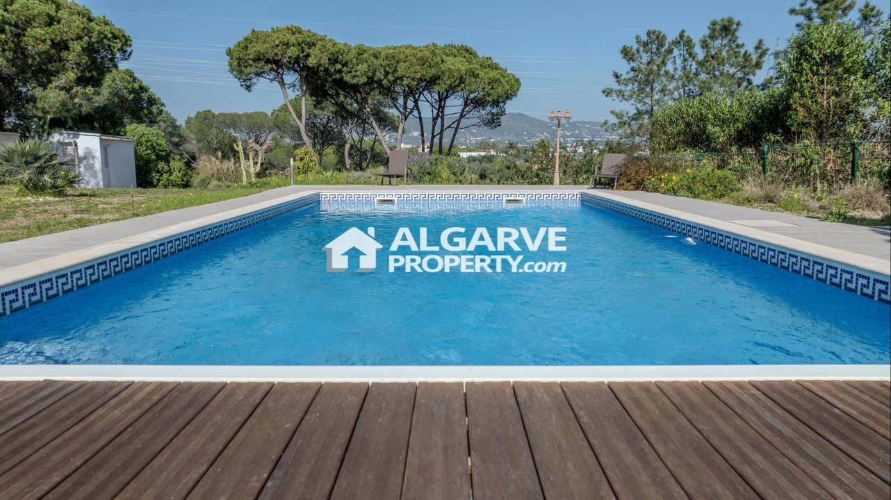 Moradia T4 para Venda em Almancil Foto 46