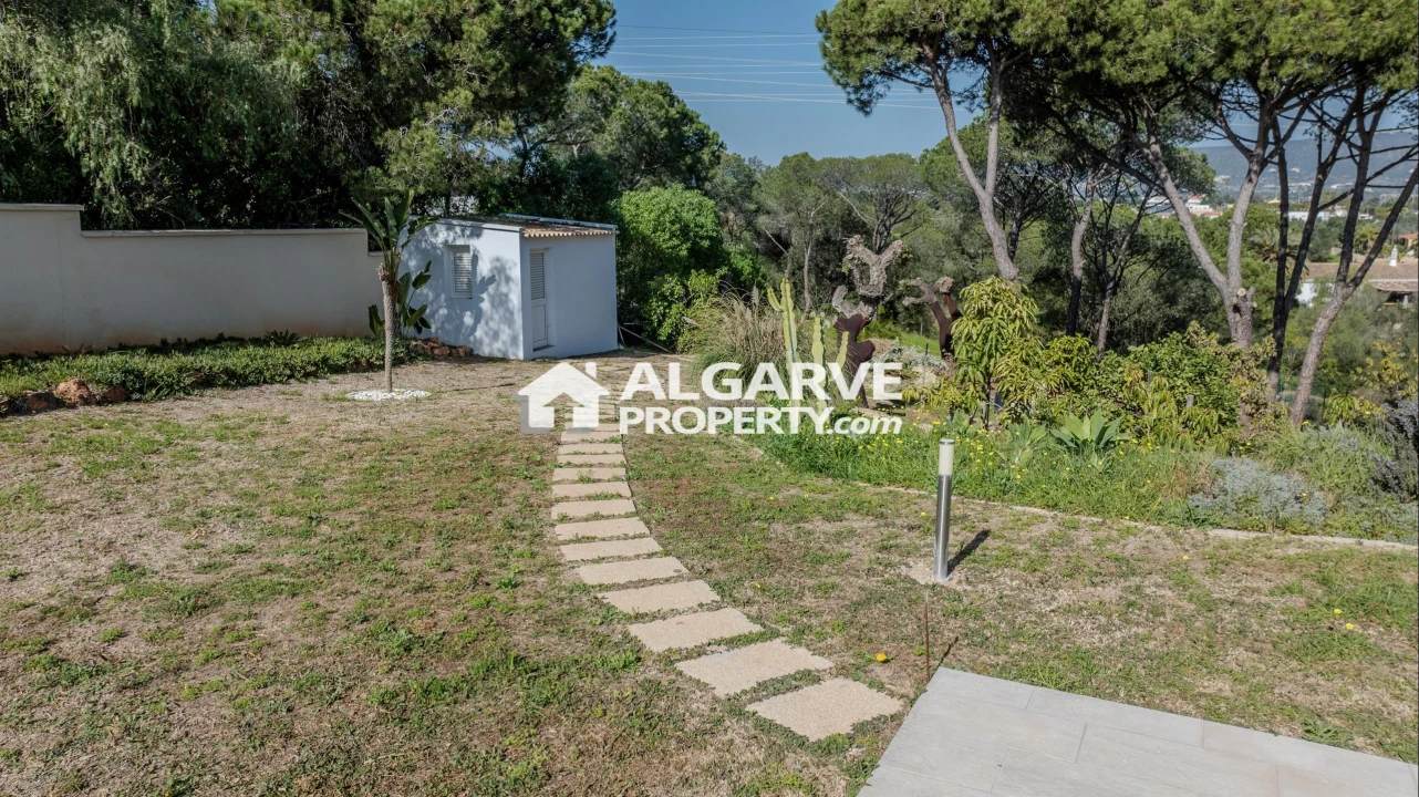 Moradia T4 para Venda em Almancil Foto 52