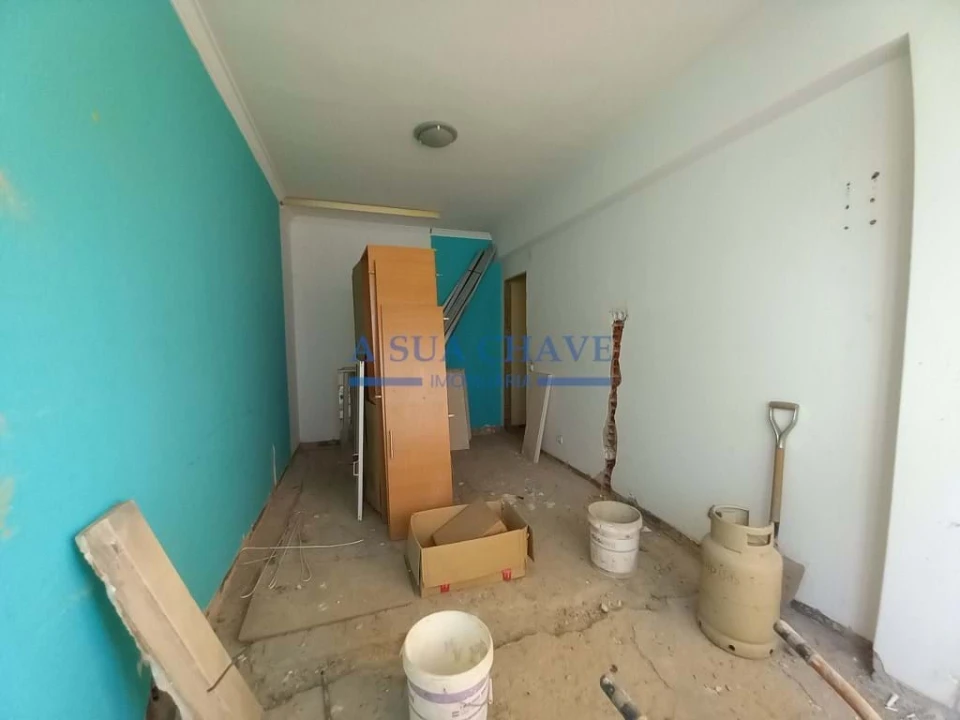 Apartamento T4 para Venda em Laranjeiro e Feijó Foto 21