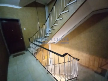 Apartamento T4 para Venda em Laranjeiro e Feijó