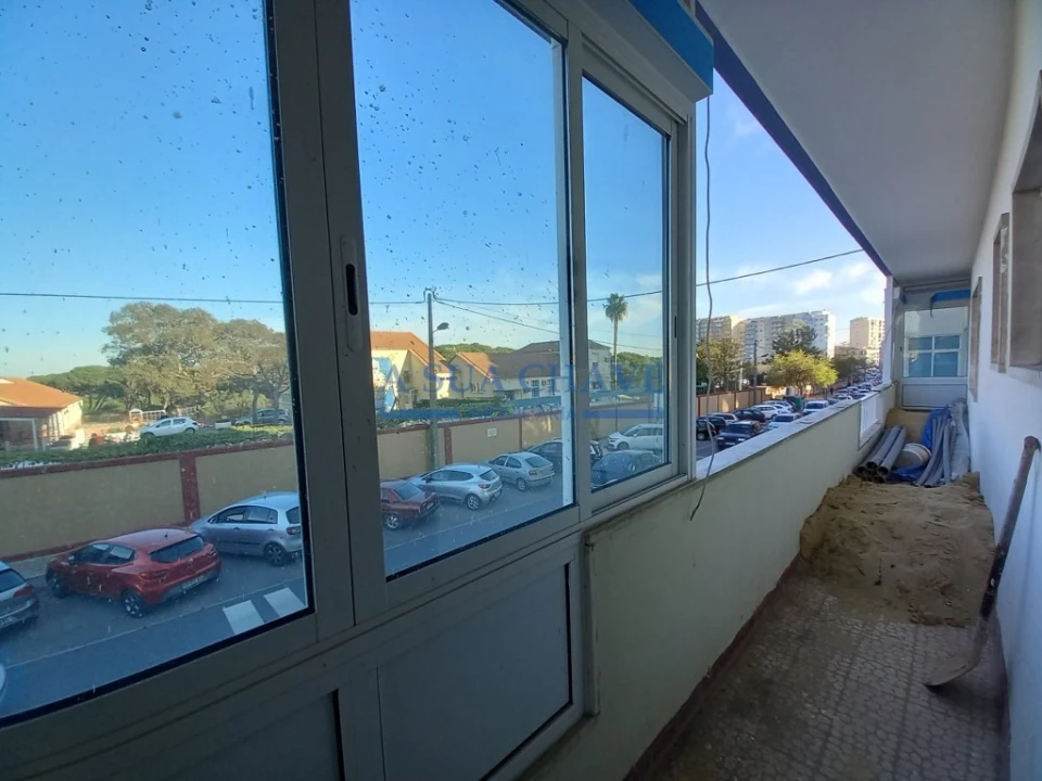 Apartamento T4 para Venda em Laranjeiro e Feijó Foto 28