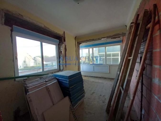 Apartamento T4 para Venda em Laranjeiro e Feijó Foto 7