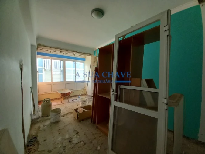Apartamento T4 para Venda em Laranjeiro e Feijó Foto 19