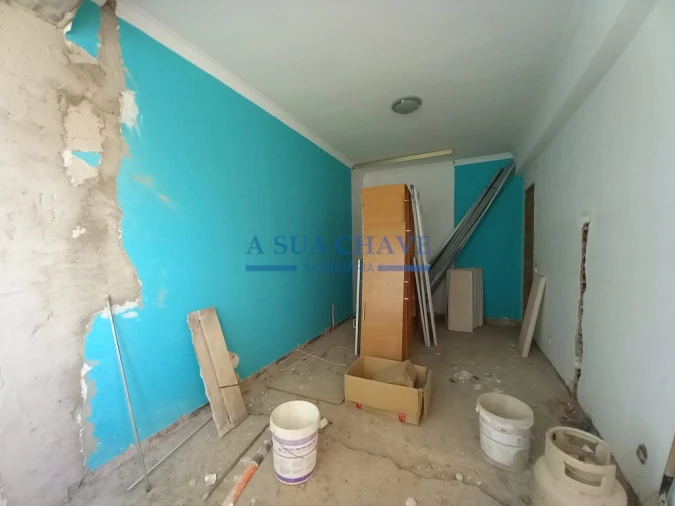 Apartamento T4 para Venda em Laranjeiro e Feijó Foto 20