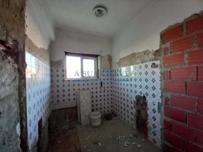 Apartamento T4 para Venda em Laranjeiro e Feijó Foto 23