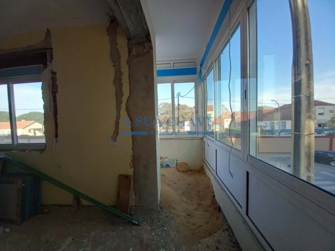 Apartamento T4 para Venda em Laranjeiro e Feijó Foto 9