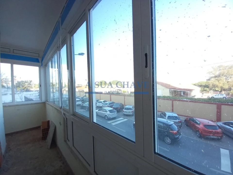 Apartamento T4 para Venda em Laranjeiro e Feijó Foto 30