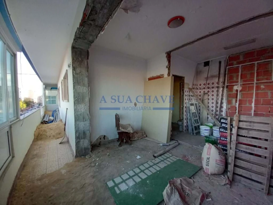Apartamento T4 para Venda em Laranjeiro e Feijó Foto 31