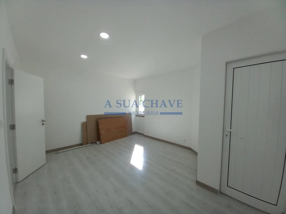 Apartamento T2 para Venda em Amora Foto 21