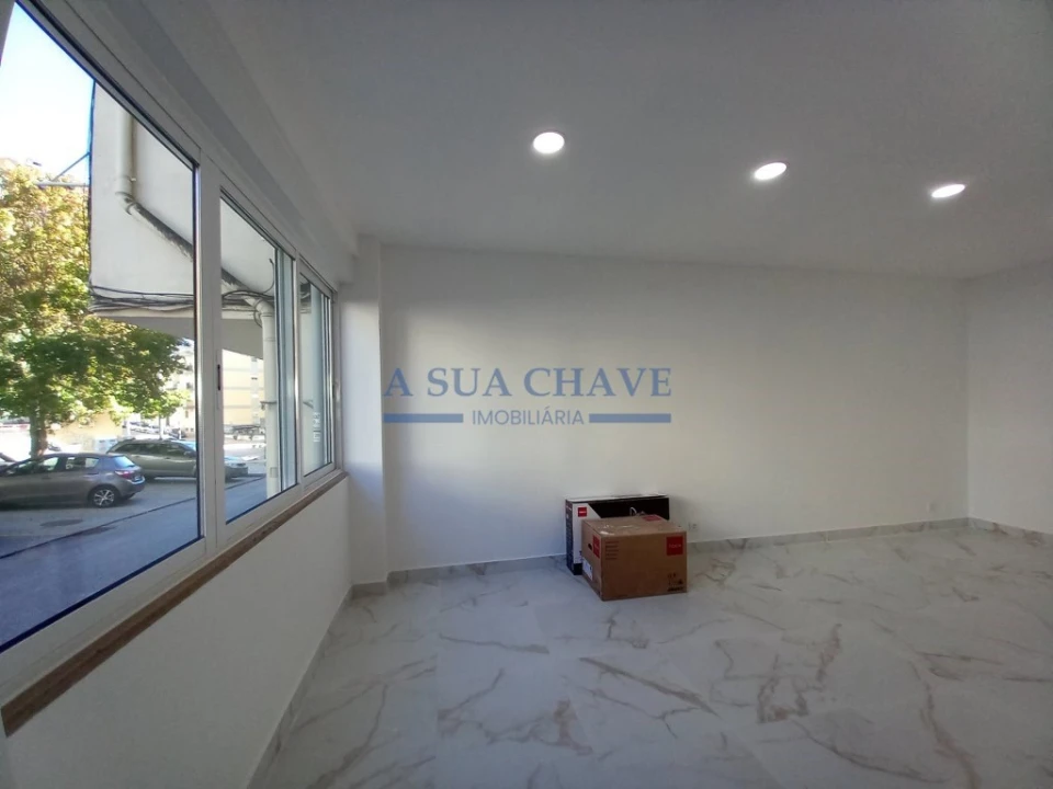 Apartamento T2 para Venda em Amora Foto 8
