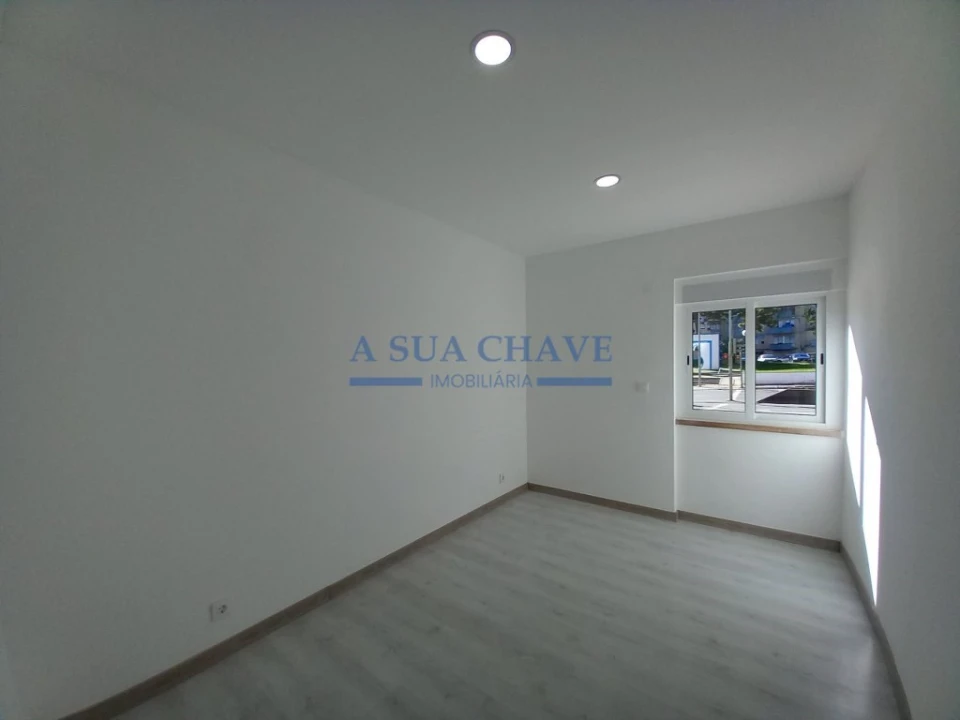 Apartamento T2 para Venda em Amora Foto 26