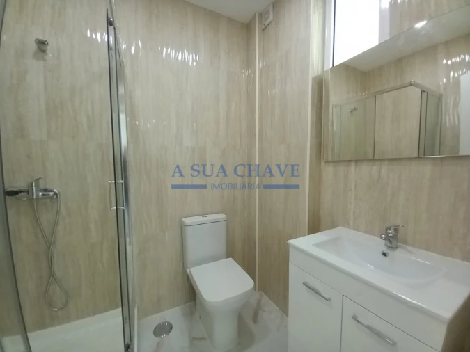 Apartamento T2 para Venda em Amora Foto 31