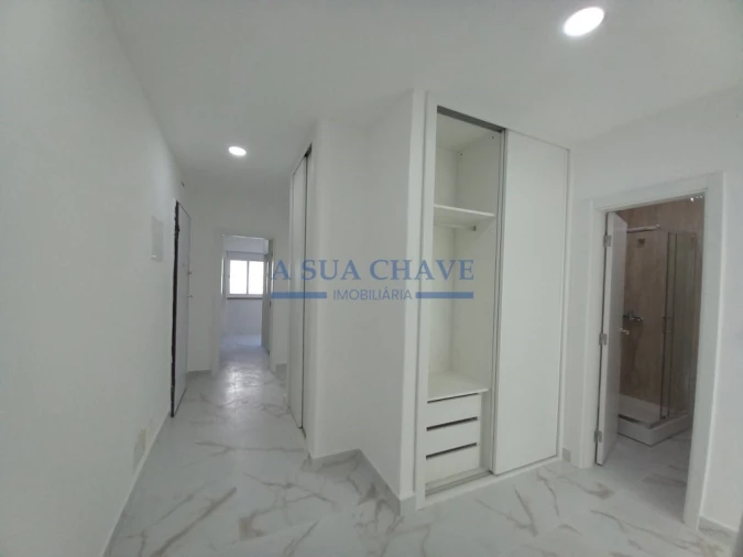 Apartamento T2 para Venda em Amora Foto 34