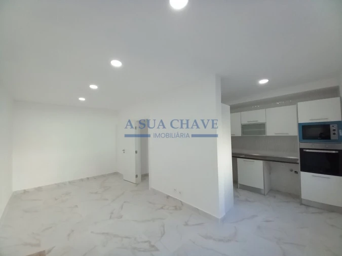 Apartamento T2 para Venda em Amora Foto 9
