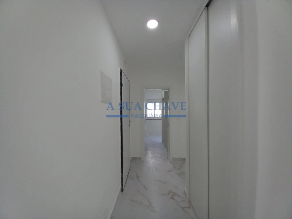 Apartamento T2 para Venda em Amora Foto 35