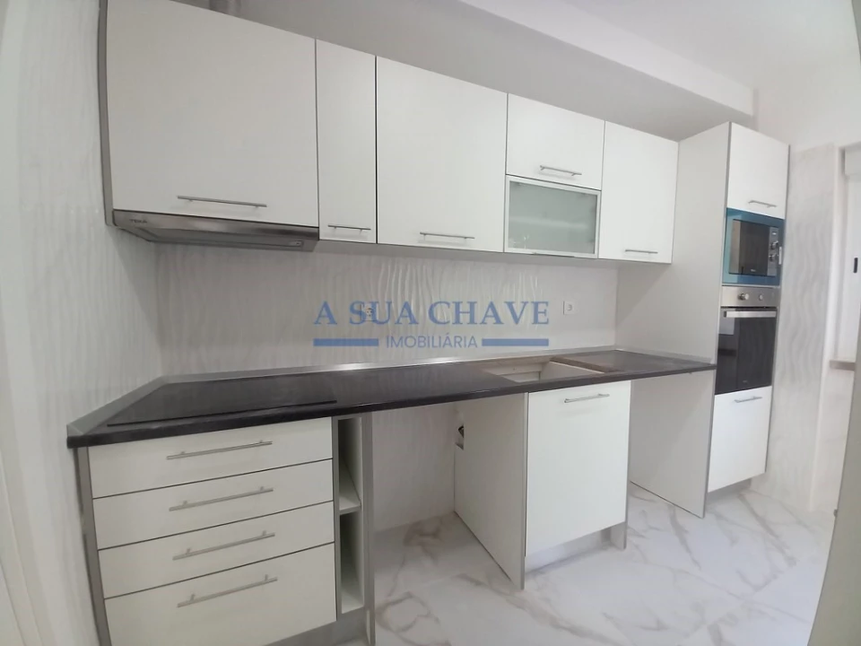 Apartamento T2 para Venda em Amora Foto 5