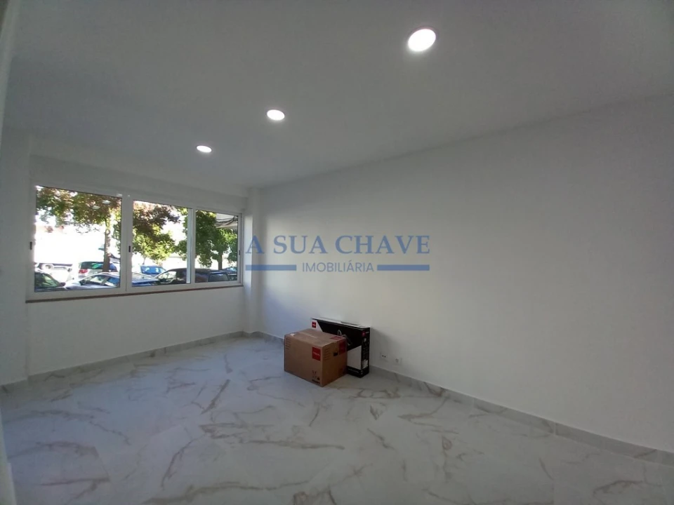Apartamento T2 para Venda em Amora Foto 12