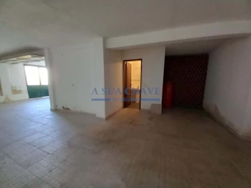 Moradia T3 para Venda em Charneca de Caparica e Sobreda