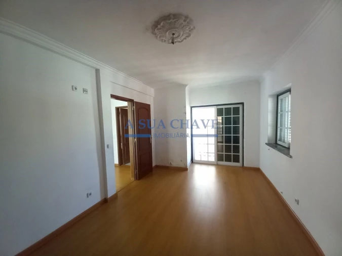 Moradia T3 para Venda em Charneca de Caparica e Sobreda Foto 21