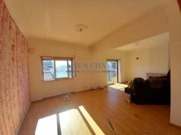Apartamento T2 para Venda em Laranjeiro e Feijó
