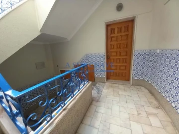 Apartamento T2 para Venda em Laranjeiro e Feijó