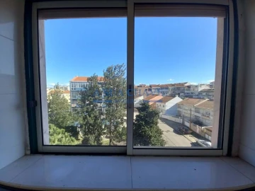 Apartamento T2 para Venda em Laranjeiro e Feijó