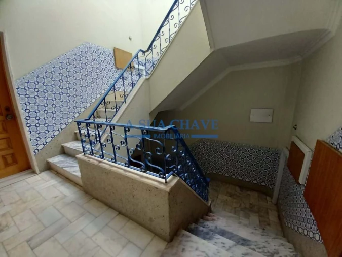 Apartamento T2 para Venda em Laranjeiro e Feijó Foto 25