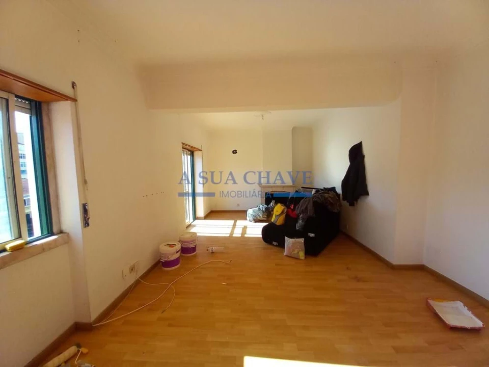 Apartamento T2 para Venda em Laranjeiro e Feijó Foto 7