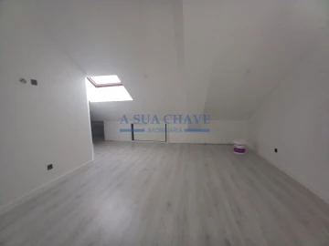 Apartamento T4 para Venda em Costa da Caparica