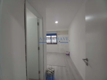 Apartamento T4 para Venda em Costa da Caparica