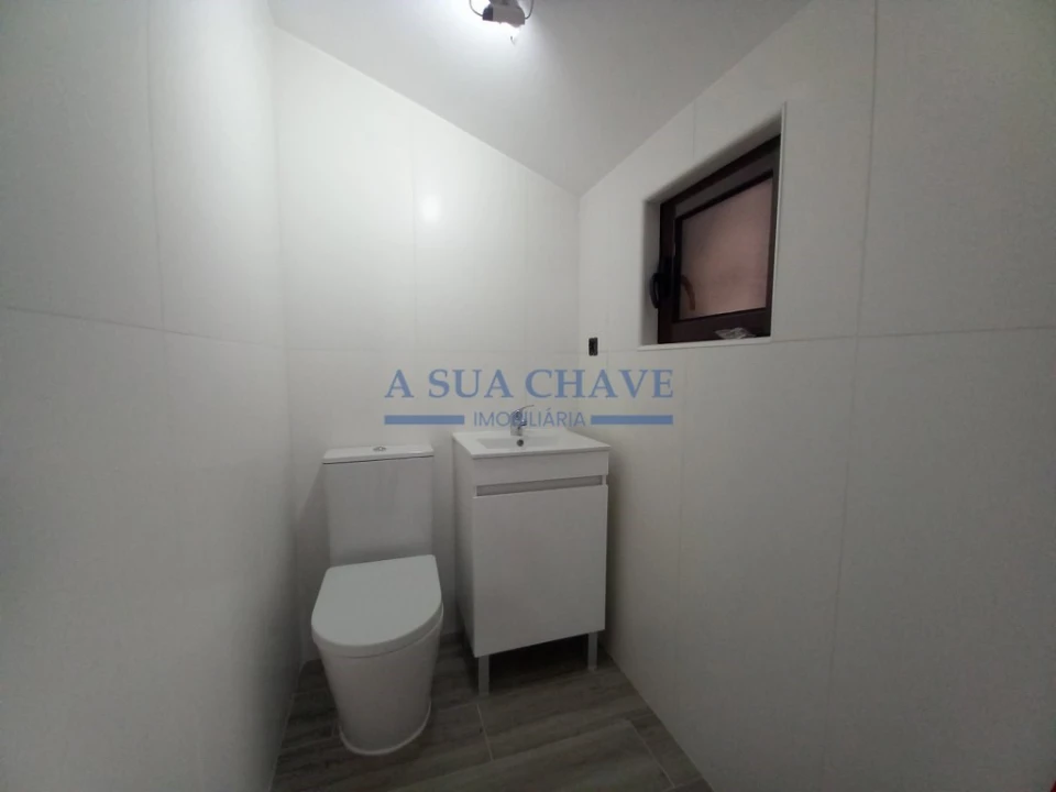Apartamento T4 para Venda em Costa da Caparica Foto 42
