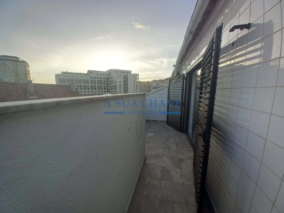 Apartamento T4 para Venda em Costa da Caparica Foto 40
