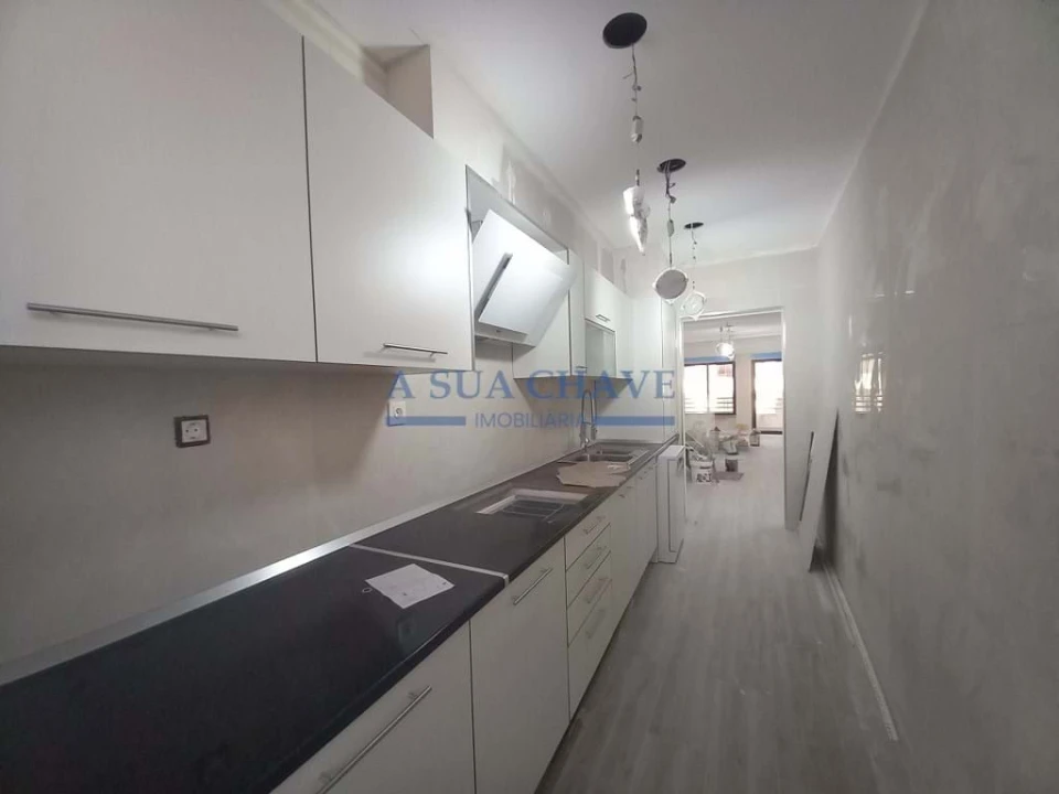 Apartamento T4 para Venda em Costa da Caparica Foto 14