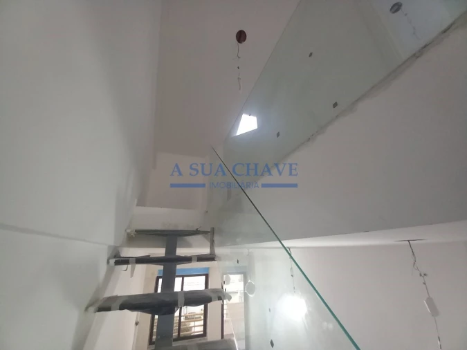 Apartamento T4 para Venda em Costa da Caparica Foto 28
