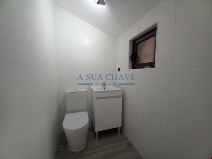 Apartamento T4 para Venda em Costa da Caparica Foto 42