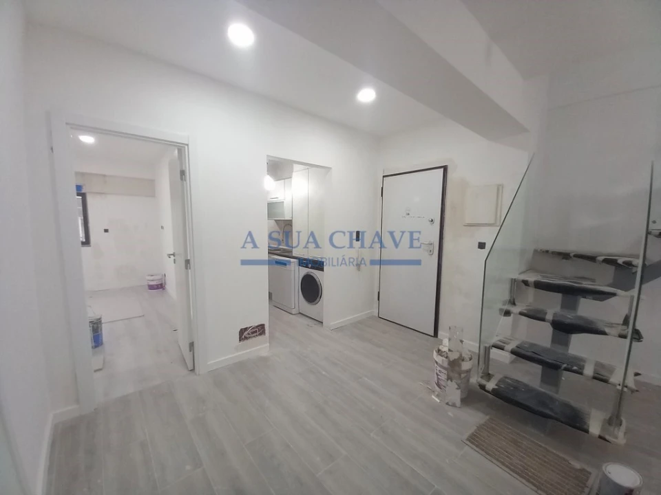 Apartamento T4 para Venda em Costa da Caparica Foto 47