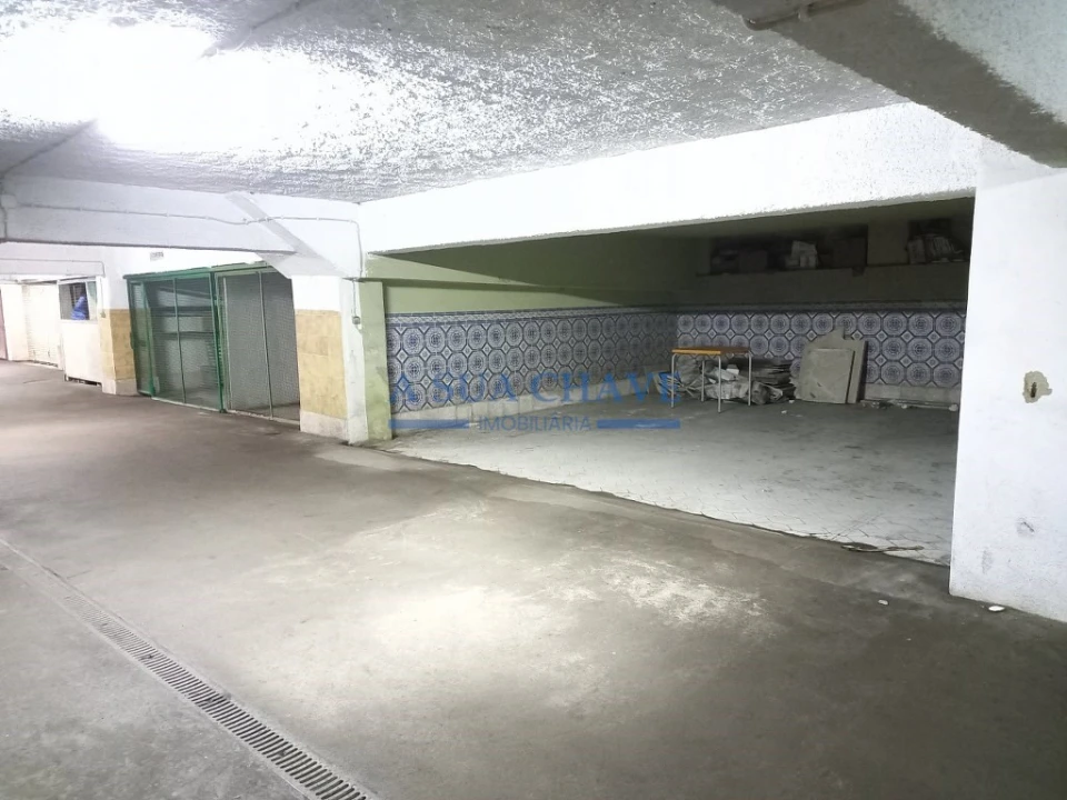 Apartamento T4 para Venda em Costa da Caparica Foto 49