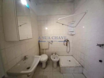 Apartamento T1 para Venda em Corroios