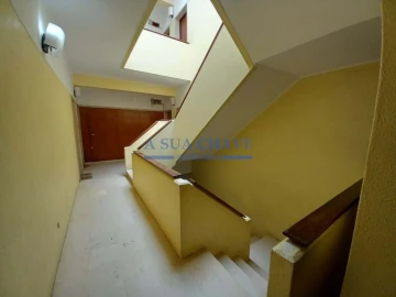 Apartamento T1 para Venda em Corroios